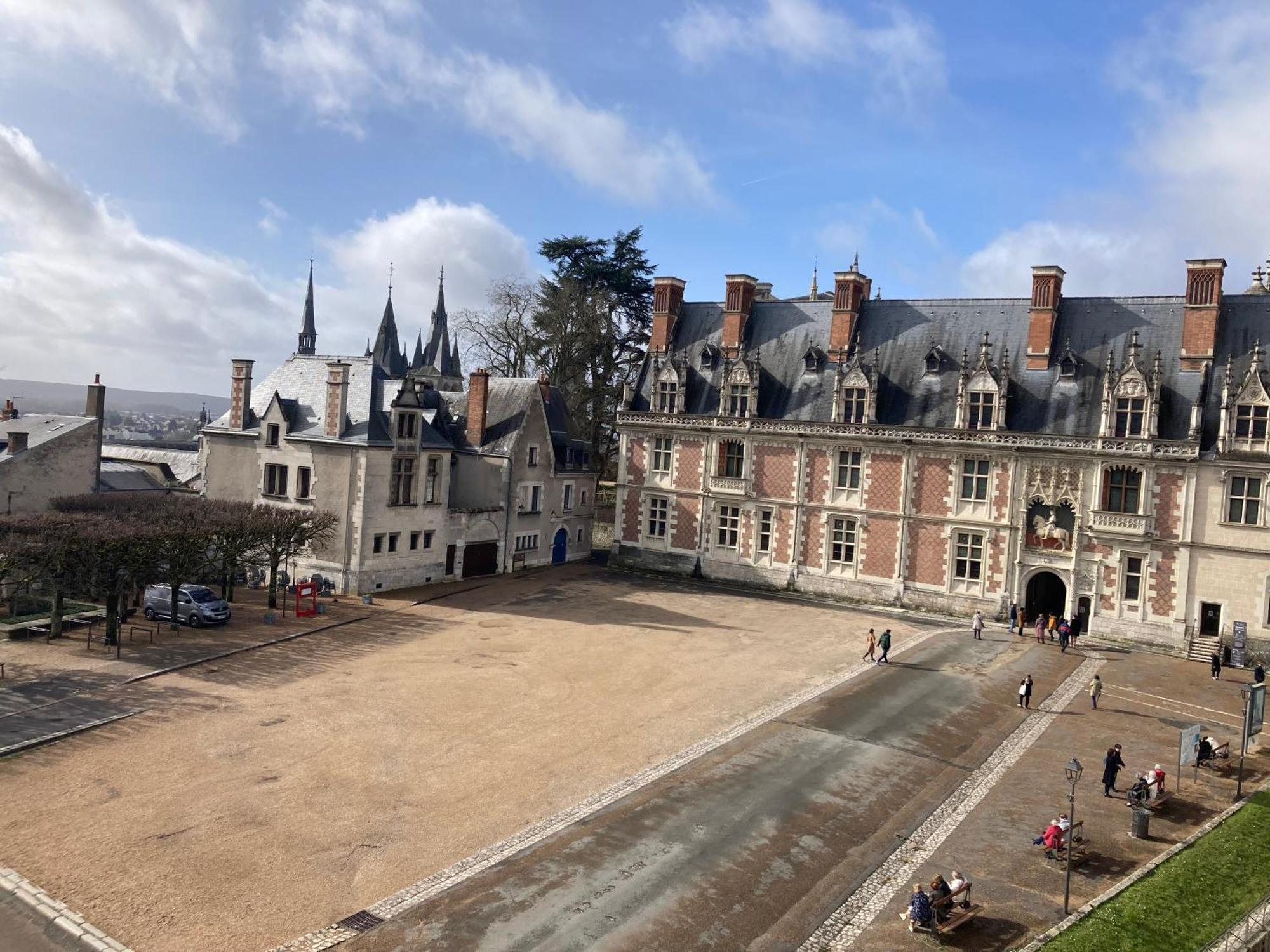 Un Sejour Royal Au Calme Appartement Blois Buitenkant foto